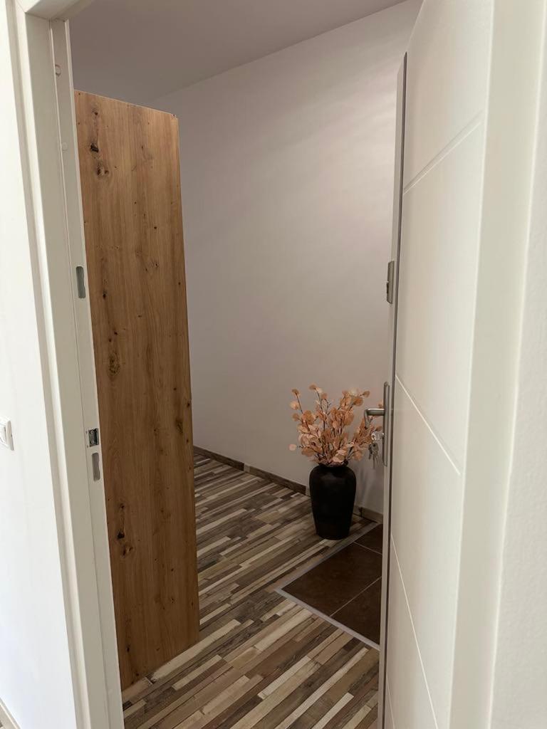 Apartment Kehida Relax Apartmanhaz Kehidakustany