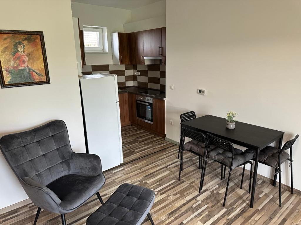 Kehida Relax Apartmanhaz