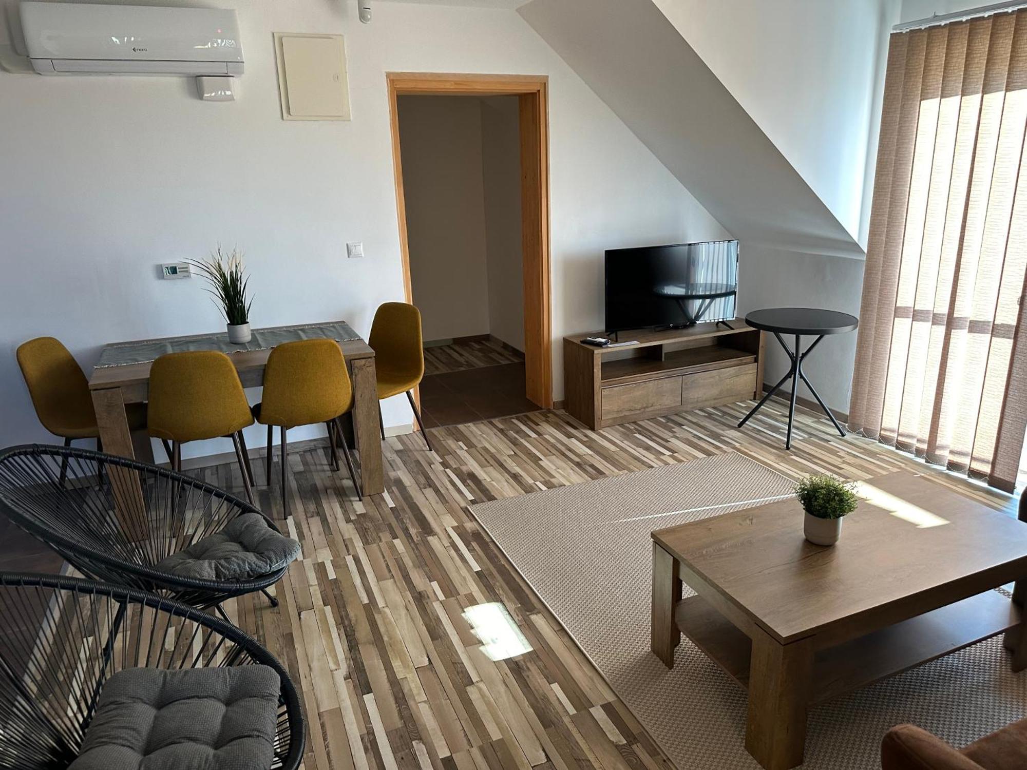 Kehida Relax Apartmanhaz Kehidakustány